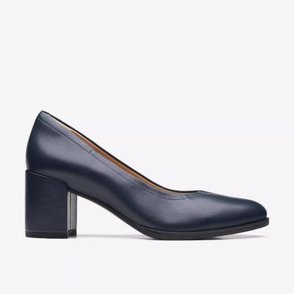 Clarks Original Freva 55 Court in Navy Leather