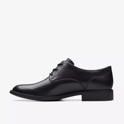 Clarks Original Camzin Iris in Black Leather