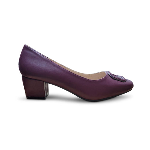 Enamel Buckle Block Heel Pump in Burgundy