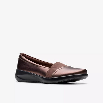 Clarks Original Kaetlyn Rhea in Bronze Metallic Leather