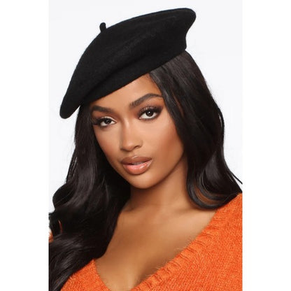 Wool Beret Hat in Black