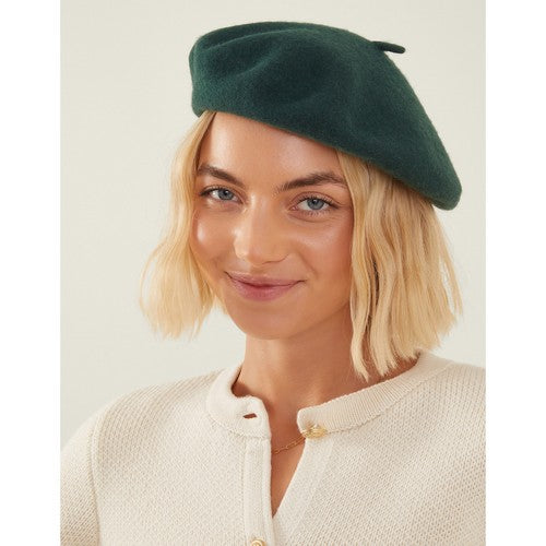 Wool Beret Hat in Dark Green