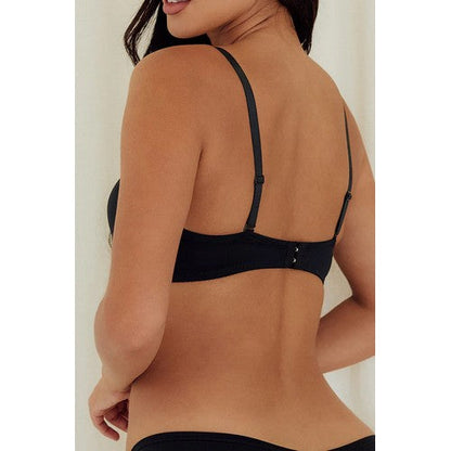 Wire Free Strapless Bra in Black