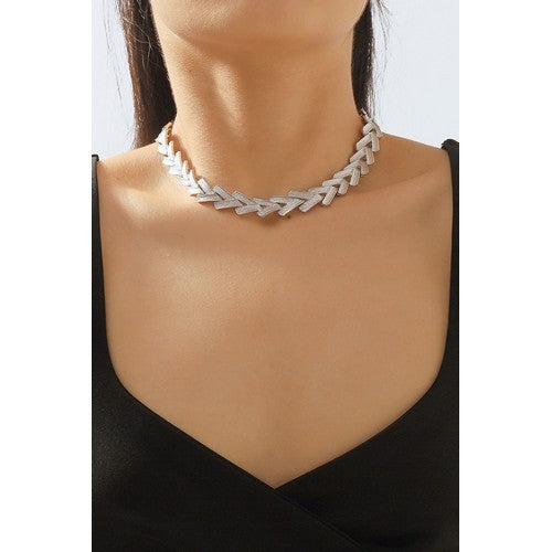 N11369 Chevron Statement Choker