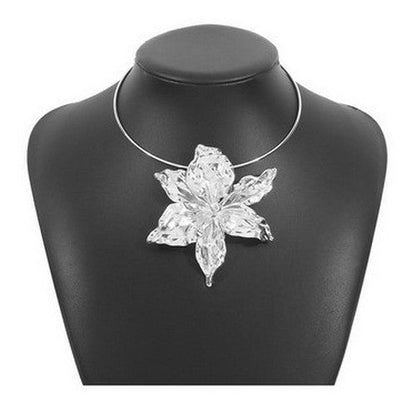 Flower Pendant Collar Choker Necklace