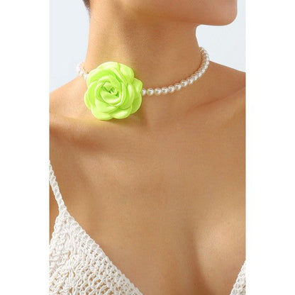 N11221 Romantic Large Flower Pearl Choker Necklace in Green