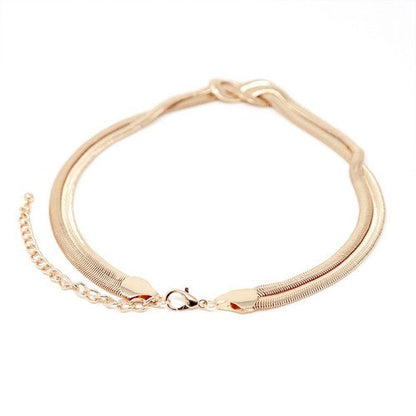 Herringbone Chain Knot Necklace in Gold