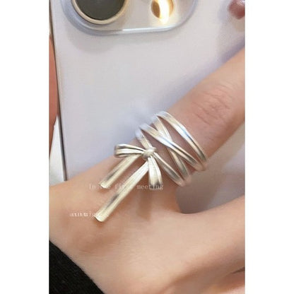 Bow Ribbon Ring in White
