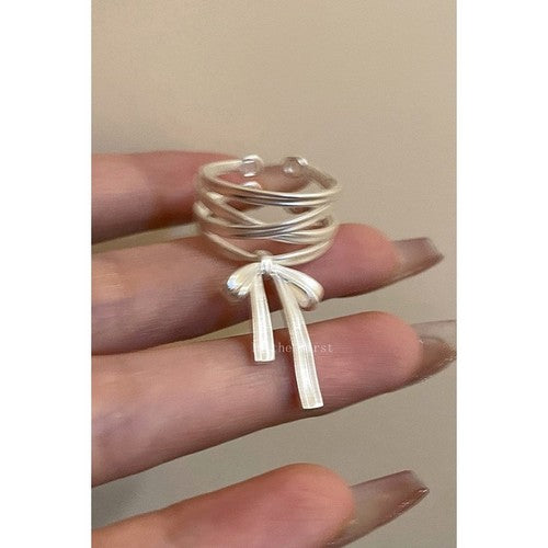 Bow Ribbon Ring in White