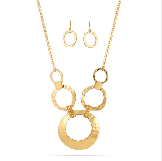 SCE30061-1GLD Hammered Disc Nacklaces & Earrings Set Gold