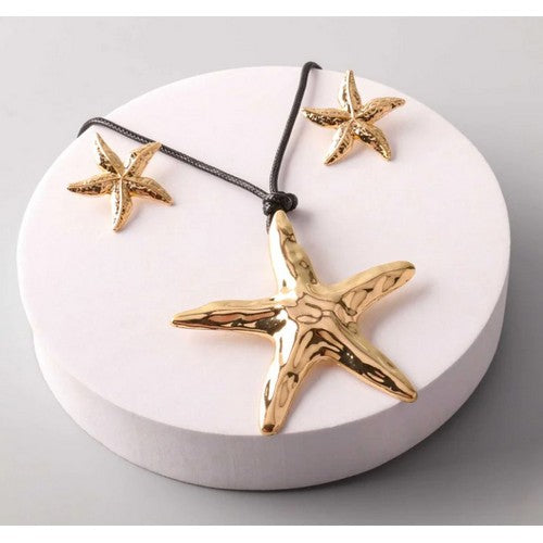 NEE5974 Textured Starfish Cord Necklace Set in Gold