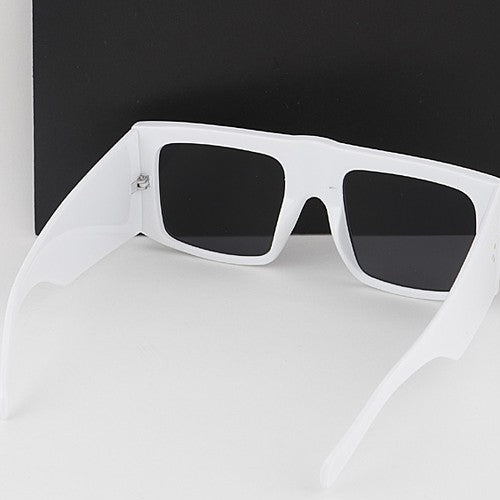 3 Dot Oversize Shades in White
