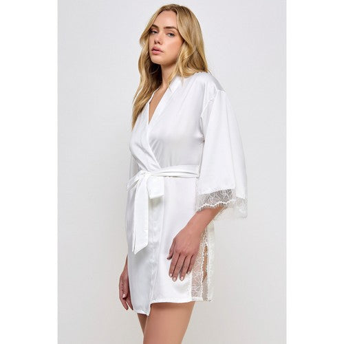 Gillian Robe in White