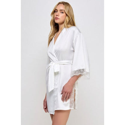 Gillian Robe in White