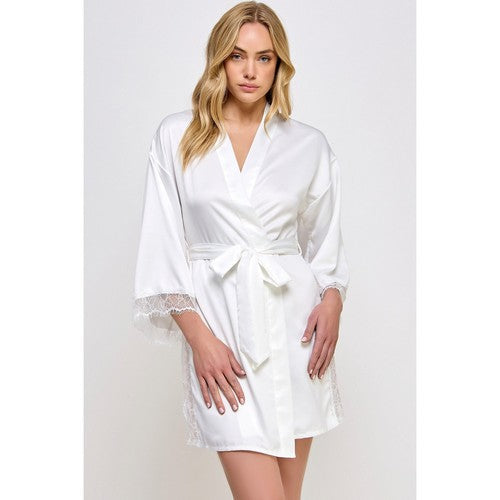 Gillian Robe in White