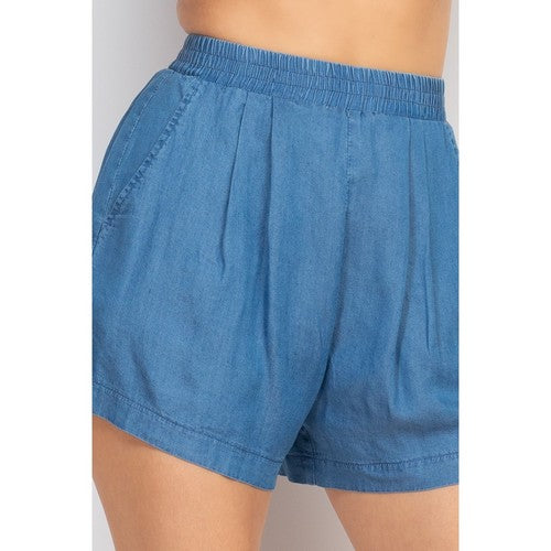 Basic Pleat Front Denim Shorts in Medium Denim