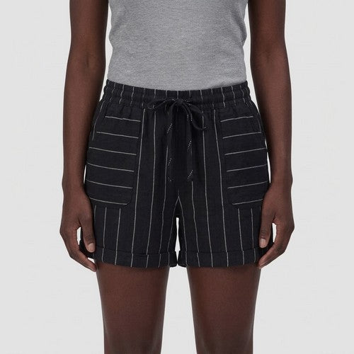 Time And Tru Patch Pocket Linen Relaxed Fit Shorts in Black Pinstripe