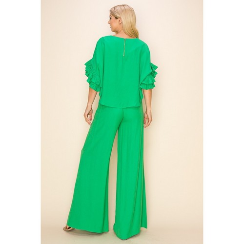 Linen Ruffle Sleeve Top in Kelly Green