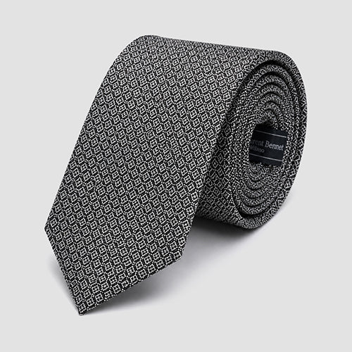 Laurant Bennet Tie in Geo Print Black