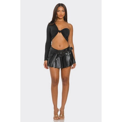 One Sleeve Knot-Front Crop Top in Black