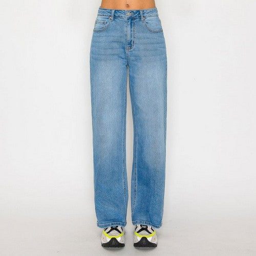 Wax Jean Basic Straight Jean in Light Denim