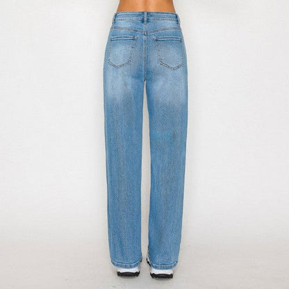 Wax Jean Basic Straight Jean in Light Denim