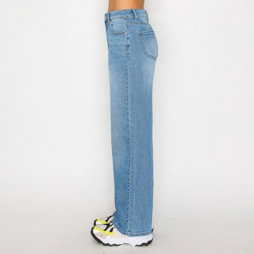 Wax Jean Basic Straight Jean in Light Denim