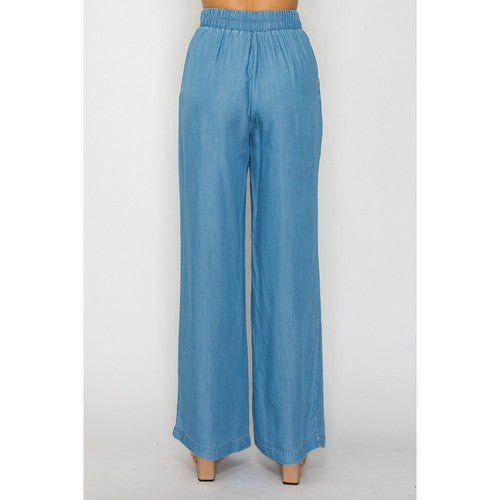 Wide Leg Pintuck Wide Leg Pants in Light Denim