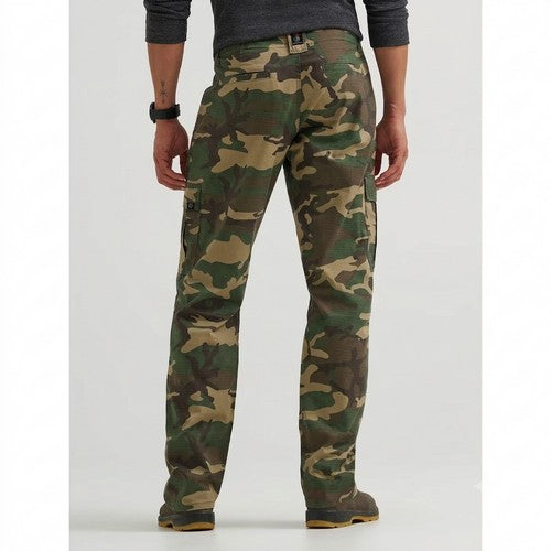 Wrangler ATG Relaxed Fit Sierra Cargo Pants in Green Camo