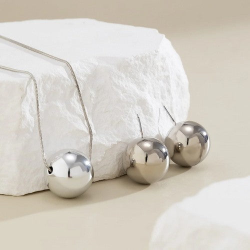 Ball Necklace & Earring Set in Silver