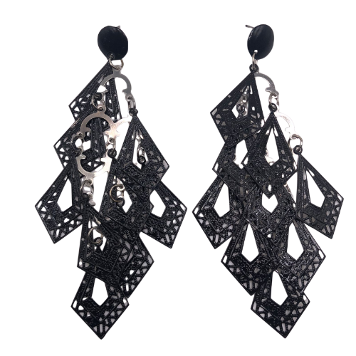 Chandelier Earring Black 