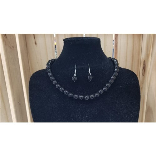 Pearl Necklace & Earring Set Black