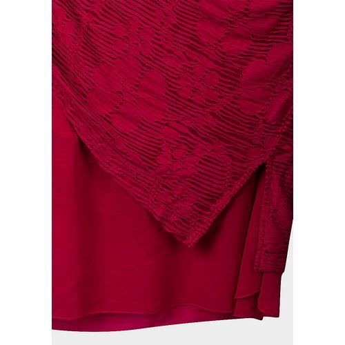 Thea Plus Size Textured Floral Top Red